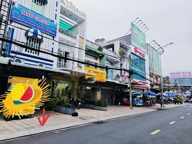 Cho thuê mặt bằng phía trước nhà trọ- đối diện công viên Hùng Vương