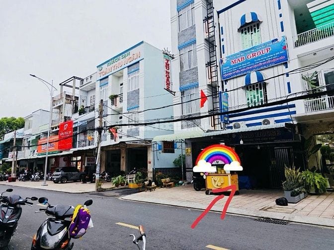 Cho thuê mặt bằng phía trước nhà trọ- đối diện công viên Hùng Vương