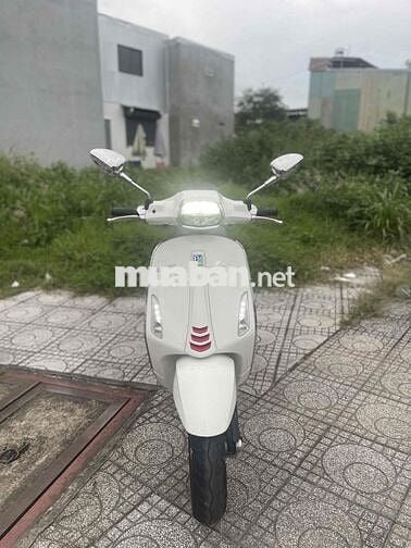 vespa 2023 chính chủ bao ký mua bán.có trả góp
