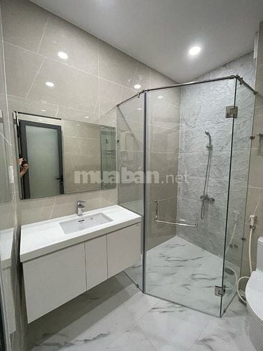 Cho Thuê Nhà Đường Ung Văn Khiêm,P.25. Quận Bình Thạnh. Gía Chỉ 25tr