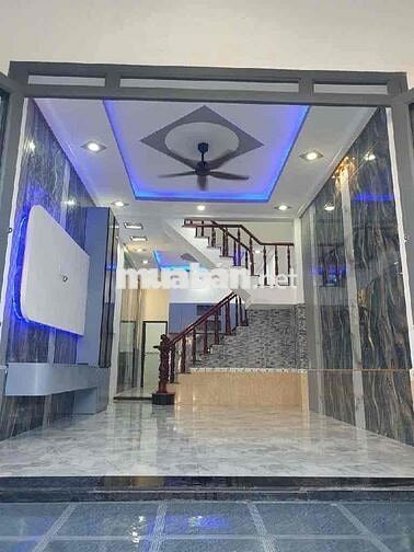 GIẢM HẲN 150TR CÒN 4,35TỶ NHÀ 3 LẦU DĨ AN XE HƠI ĐẬU CỬA