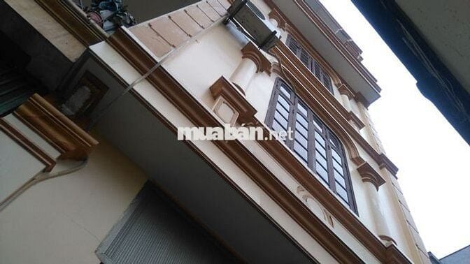 Cho thuê nhà trong ngõ 166 trần duy hưng