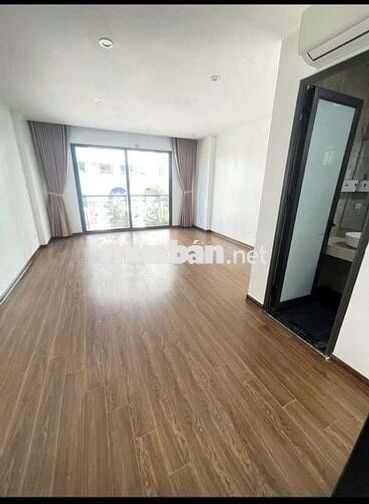 Tôi cần bán nhà mặt phố Cự Lộc 7tầng tầng thang máy full nội thất.