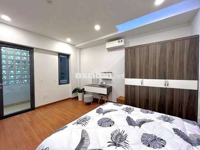 Căn hộ 55m2 1pn full nội thất mặt tiền Hồ Hảo Hớn - Q1