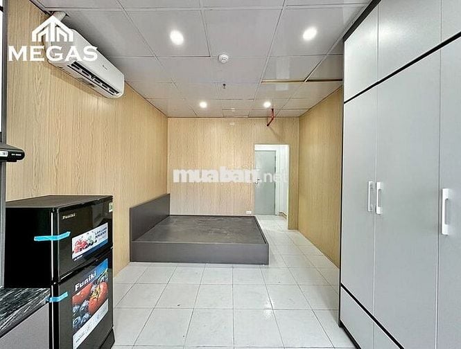 CHO THUÊ CĂN HỘ STUDIO FULL NỘI THẤT BAN CÔNG NGAY TẠI TRUNG KÍNH