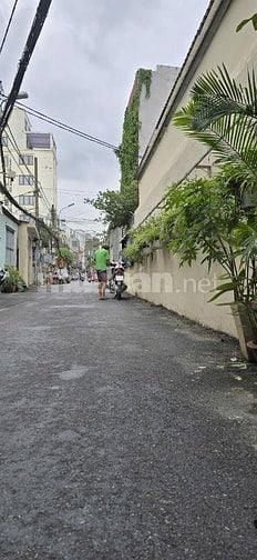 Chỉ 120 Triệu/m2 Quốc Hương Phường Thảo Điền, Quận 2-(220m2) - 2 Tầng 