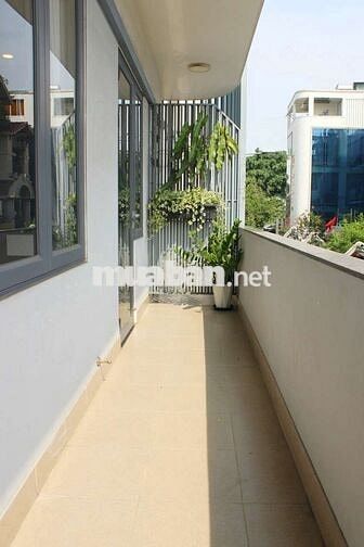 Căn hộ 55m2 1pn full nội thất mặt tiền Hồ Hảo Hớn - Q1