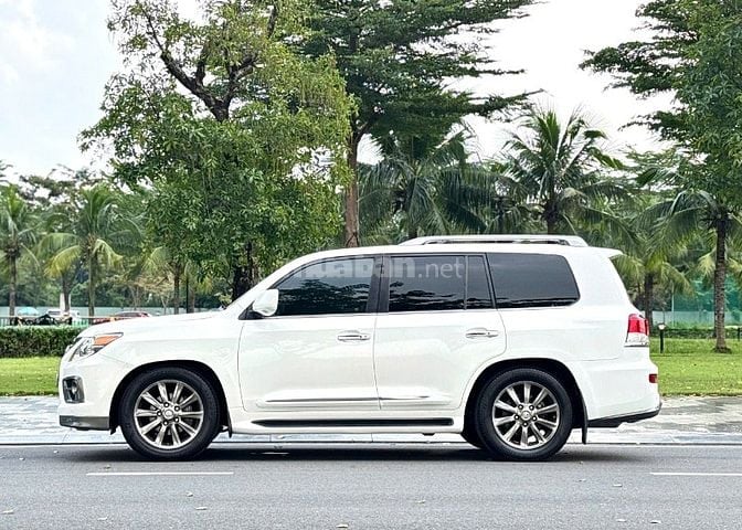🐦‍🔥 LEXUS LX570  • Odo : 60.000 mls • Sản xuất : 2010 • màu trắng 