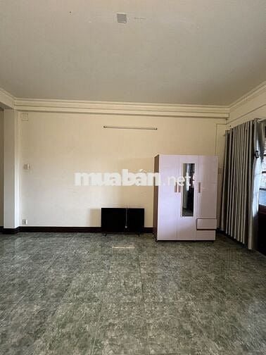 CHO THUÊ PHÒNG TRỌ RỘNG 40m2, MT ĐƯỜNG TRƯỜNG SA, PHÚ NHUẬN.