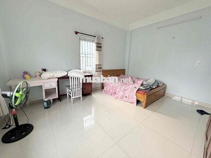 Cho thuê nhà góc 2 Mt khu dân cư ven sông, ful nt, thang máy, 33tr