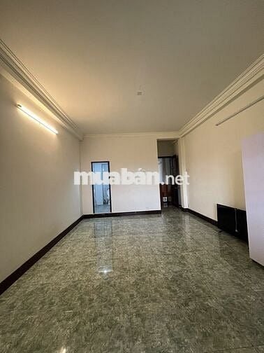 CHO THUÊ PHÒNG TRỌ RỘNG 40m2, MT ĐƯỜNG TRƯỜNG SA, PHÚ NHUẬN.