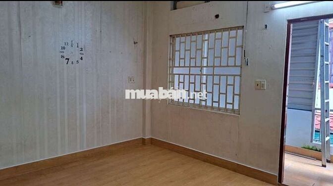 CHO THUÊ NHÀ HẺM 3 GÁC, 1 XET, CMT8 Q.10