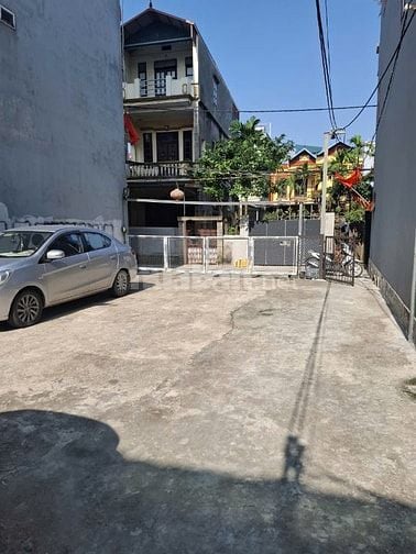 Nhà 3 tầng ngũ hiệp, thanh trì. diện tích 40m giá 6,7 tỷ