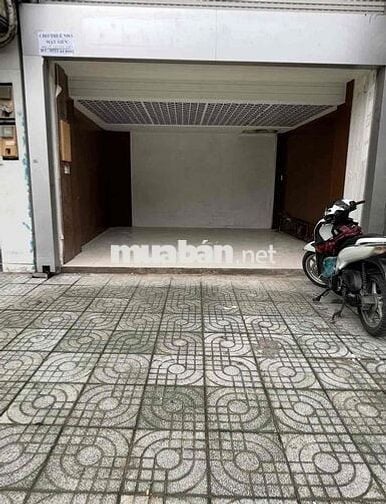 4T Mặt tiền 5m Sân Rộng 70m Lề 7m Gần Ngã tư đông trường , cty Vp, chợ