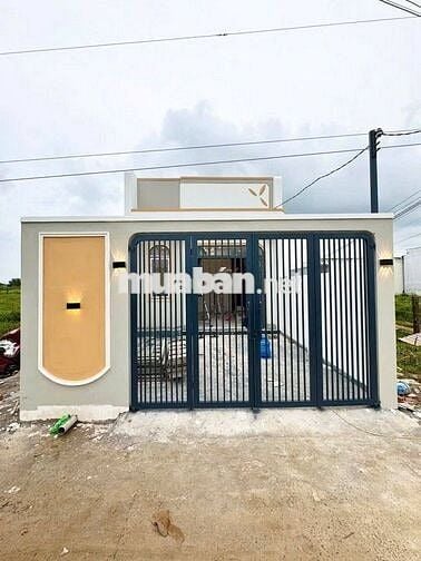 Nhà mới gân chợ tôn , diện tích 5x20 nội thất đầy đủ, đường 4m