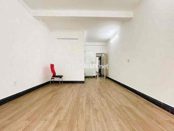 SIÊU ĐẸP!! CỰC HOT 222 Thành Thái, Quận 10 - 5x20m để dc oto cực mới !