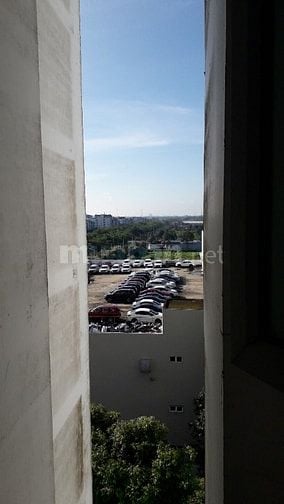 Căn hộ có 2 phòng ngủ, 2WC, thiết kế gỗ đơn giản, thoáng mát 