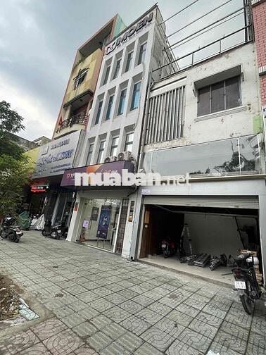 4T Mặt tiền 5m Sân Rộng 70m Lề 7m Gần Ngã tư đông trường , cty Vp, chợ