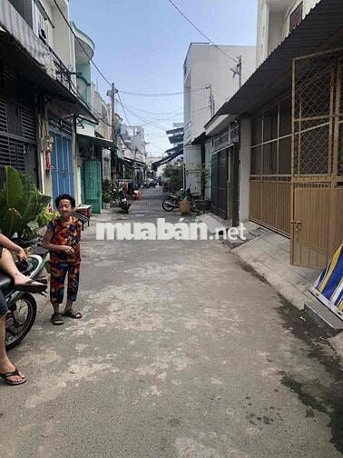 Cho thuê nhà xưởng Bình Tân, 100m2, xe tải vào được, có gác lửng