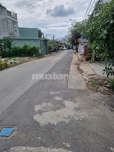 Chính chủ bán đất sau căn MT Võ Văn Hát, Q9. 64m2 Full thổ Giá 4.4 tỷ