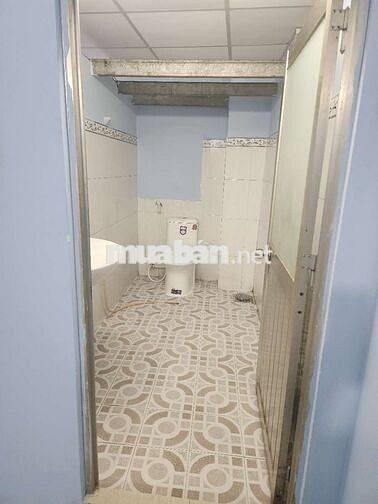 Bán nhà măt tiền quốc lộ 50 phong phú giá rẻ nhà nở hậu