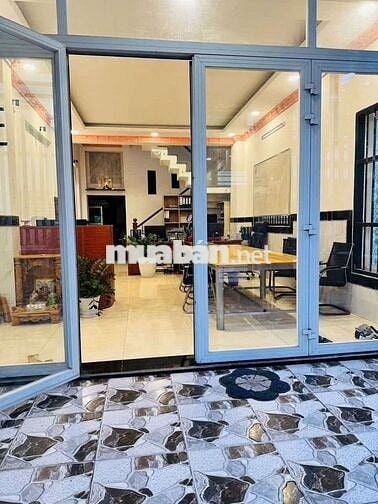 Nhỉnh 6 tỷ Nhà Phố 5m x 18m. 3 tầng Góc 2MT Hẻm 8m Trương Thị Hoa