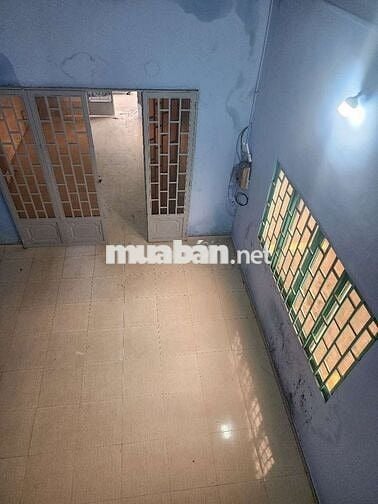 Bán nhà măt tiền quốc lộ 50 phong phú giá rẻ nhà nở hậu