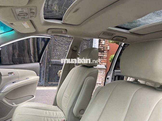 Toyota Previa GL 2008 Bạc bản full options.