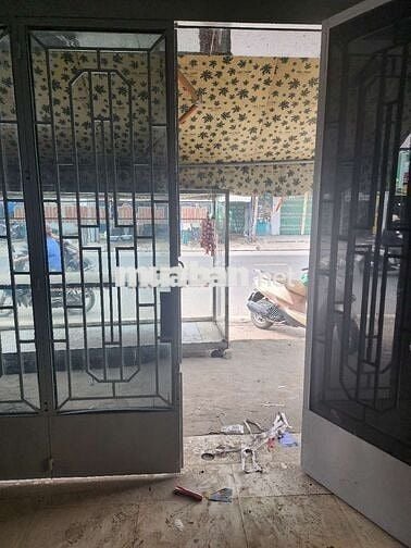 Bán nhà măt tiền quốc lộ 50 phong phú giá rẻ nhà nở hậu