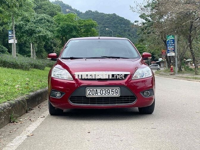 Ford Focus 2011 1.8 số tự động full đồ chơi