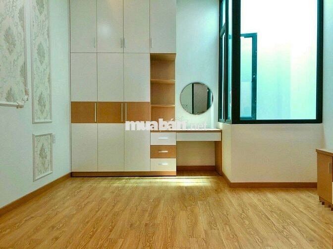 Cần cho thuê nhà HXH 498/4A Lê Hồng Phong P.1 Q.10.