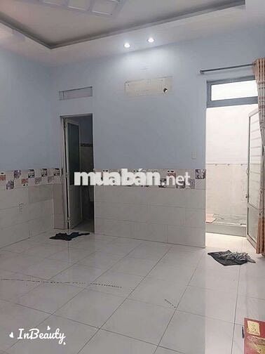 Nhà 5×20. 2 lầu 4 phòng.có điện 3 pha.nhà mới sạch sẽ