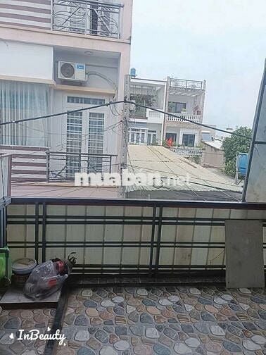 Nhà 5×20. 2 lầu 4 phòng.có điện 3 pha.nhà mới sạch sẽ