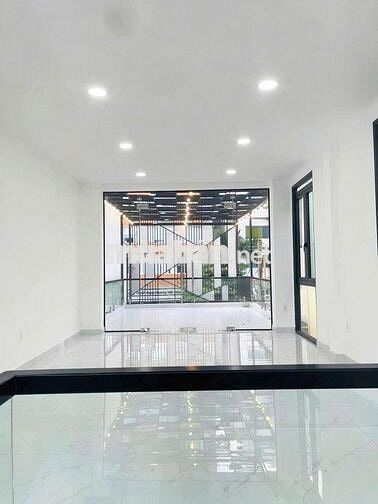 NHÀ ĐẸP TRẮNG SANG - 66D Phổ Quang,P2,TB- DT5x20, 5 phòng