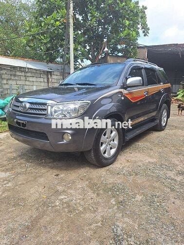 Fortuner 2010 AT xe gia đình ít đi