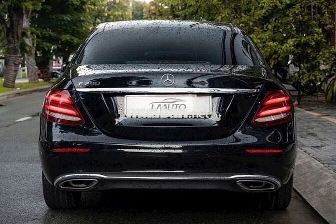 Mercedes Benz E200 2019 - 73000 km