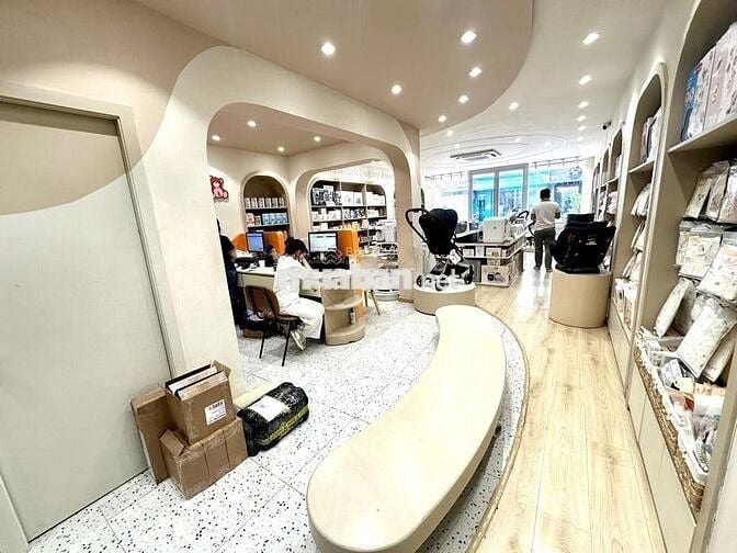 Bán nhà Trần Thái Tông, Cầu Giấy, mặt phố, kinh doanh, vị trí đắc địa