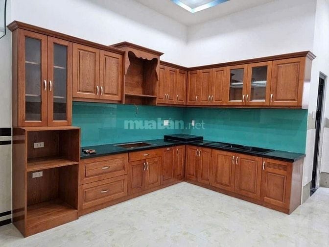 Tủ bếp gỗ, gỗ cứng cáp, màu đẹp, chắc chắn, giá tôt·