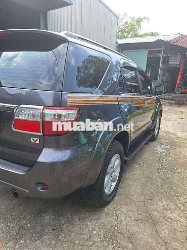 Fortuner 2010 AT xe gia đình ít đi