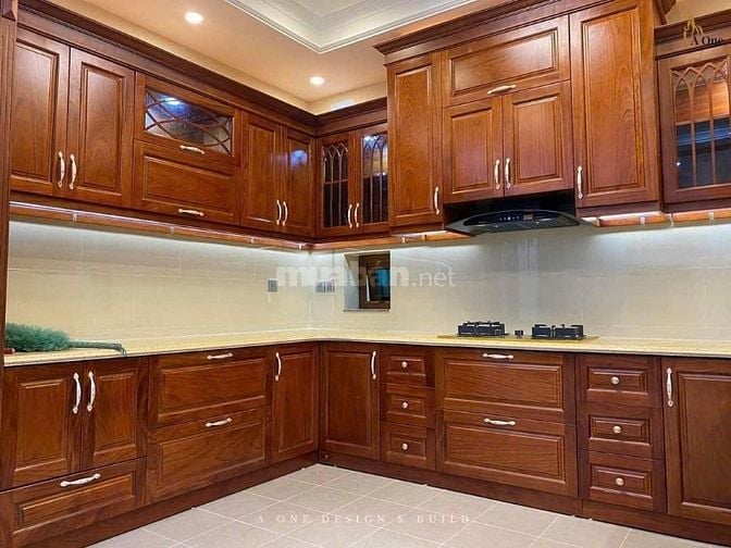 Tủ bếp gỗ, gỗ cứng cáp, màu đẹp, chắc chắn, giá tôt·