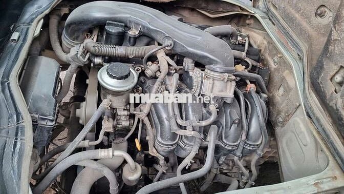 Toyota Hiace 2010 16 chỗ Bạc