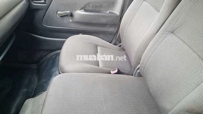 Toyota Hiace 2010 16 chỗ Bạc