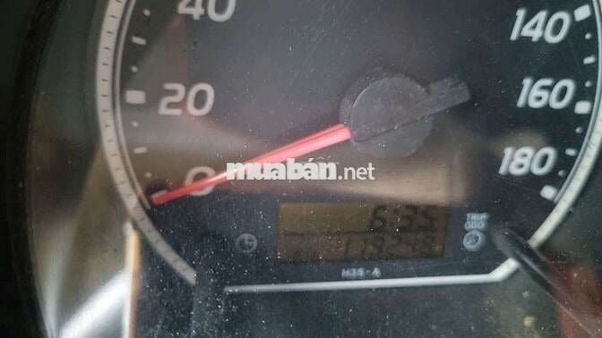 Toyota Hiace 2010 16 chỗ Bạc