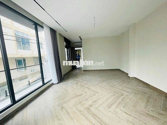 CHO THUÊ GÓC 2MT HXH BA THÁNG HAI QUẬN 10