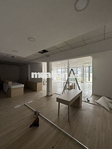 Văn phòng Hoàng Văn Thụ Phú Nhuận 150m² có sẵn 4 phòng giá chỉ 46tr