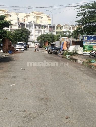 Cho thuê kho ngay khu Bách Giang Đỗ Xuân Hợp quẹo vào khoảng 100m