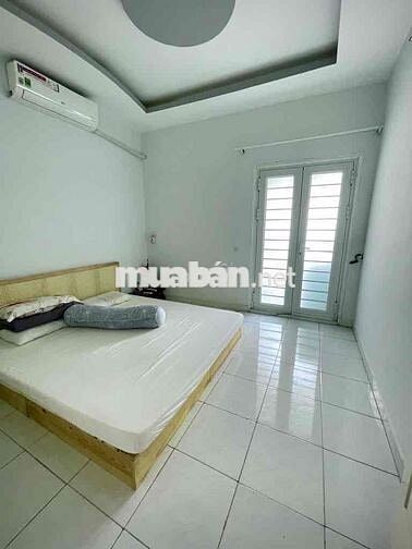 bán nhà 2 tầng 52m2 - 2pn - ngay chợ bình trị đông - bình tân