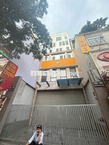 Tòa văn phòng Âu Cơ Tân Bình hầm 6 tầng giá tốt khu vực.