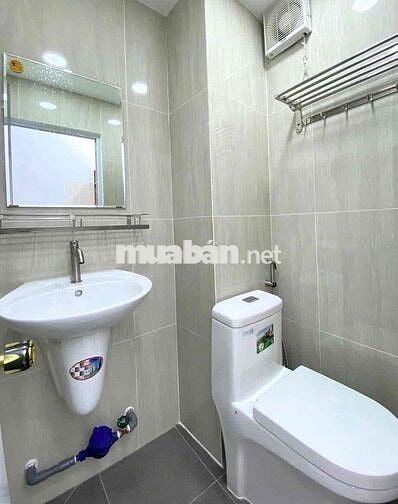 HÀNG HIẾM 2PN GIÁ RẺ GẦN CẦU KHÁNH HỘI QUẬN 1 - FULL SẴN NỘI THẤT