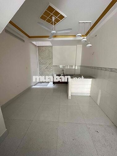 NHÀ 4 PHÒNG ĐƯỜNG NỘI BỘ KHU BÌNH PHÚ